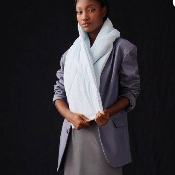 Anthropologie MAEVE by Anthropology Puffer Scarf blue new with tags one size - Picture 2 of 7